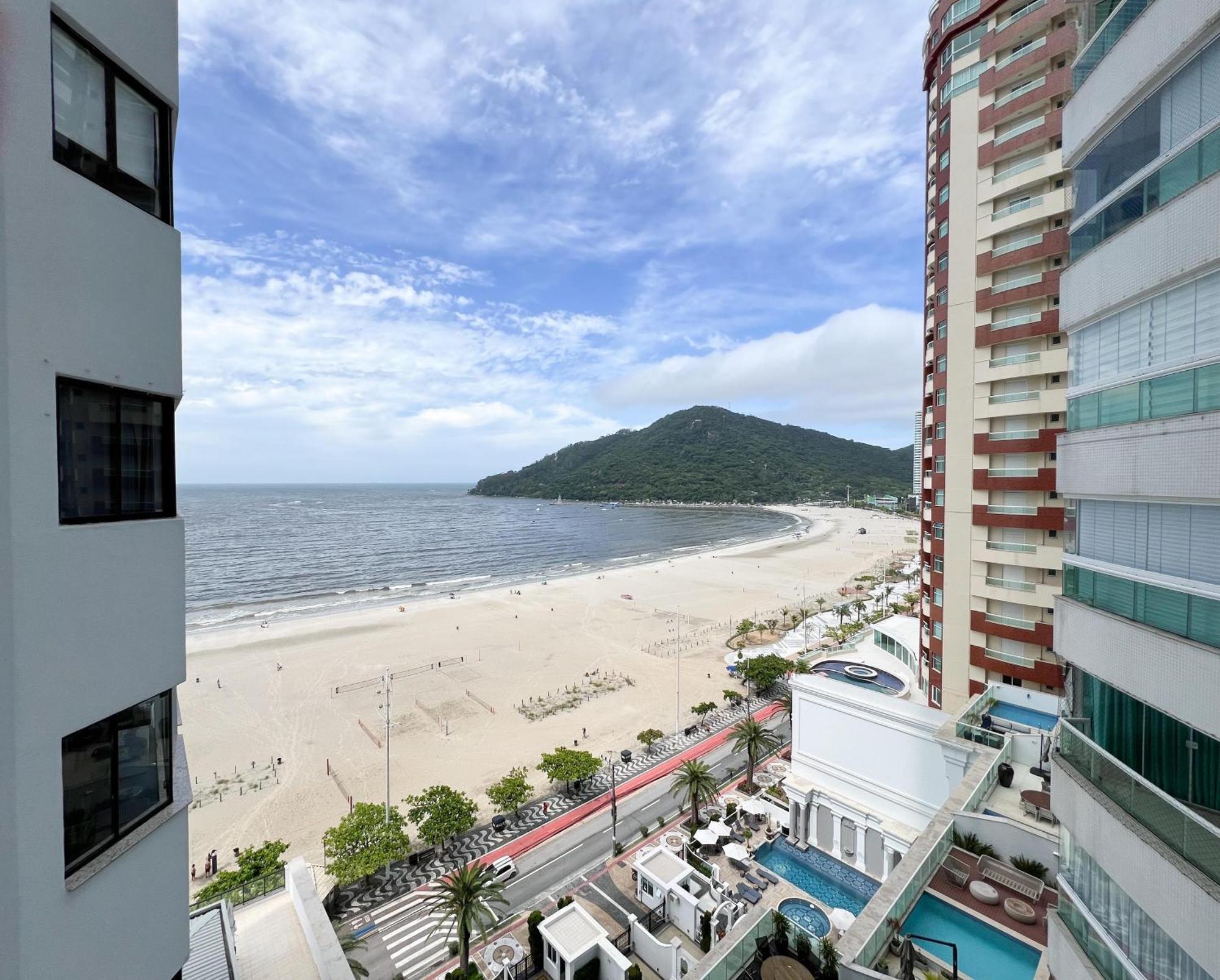 Balneário CamboriúExcelente Ap Pe Na Areia Vista Marアパートメント エクステリア 写真